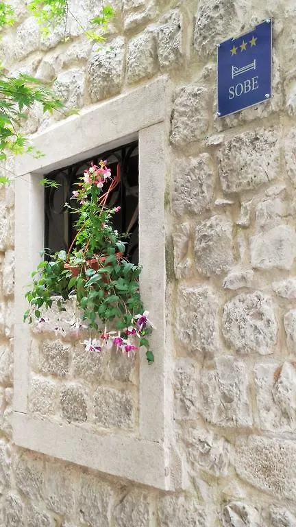 *** Guest house Rooms Livia Trogir Croatia